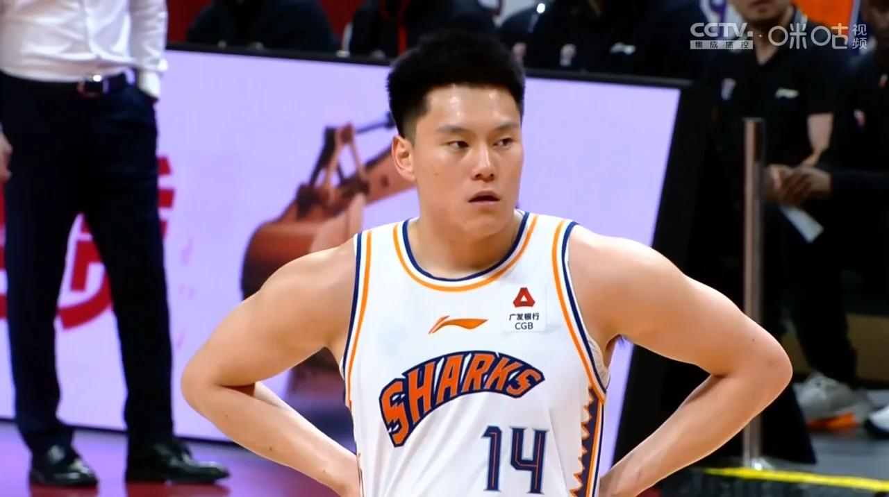 开云平台 -关于里程碑夜浙江队造点机会，NBA季后赛今夜刷纪录，气氛紧张，训练强度明显提升的信息