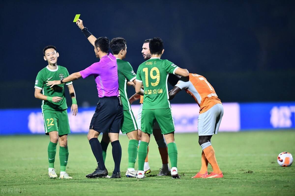  拜仁慕尼黑主场4比0大胜斯图加特 