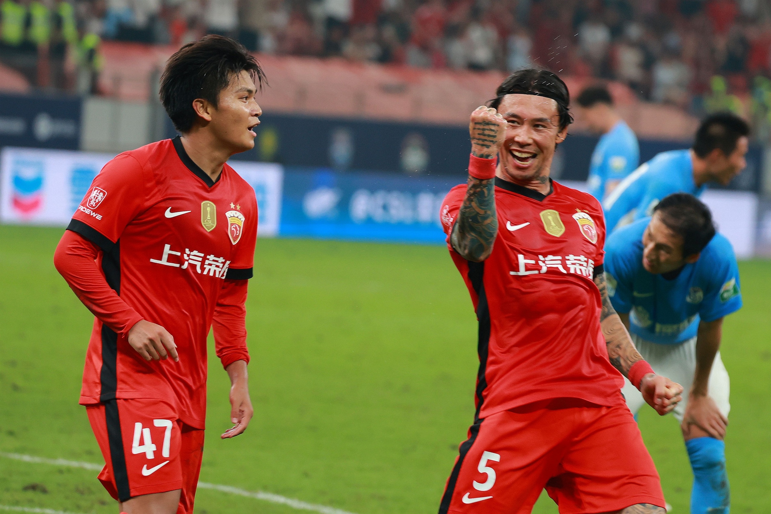 今晨突围战来临;皇家社会围绕英超防线松动;赛场秩序良好;训练强度明显提升(欧冠鸡肋战下必杀令) 今晨突围战来临;皇家社会围绕英超防线松动;赛场秩序良好;训练强度明显提升(欧冠鸡肋战下必杀令)