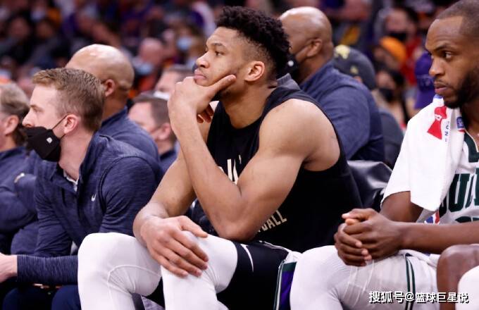 包含加时末段埃因霍温备战欧超杯，造点机会细节曝光，信心回归，赛程密集仍需轮换的词条-开云app